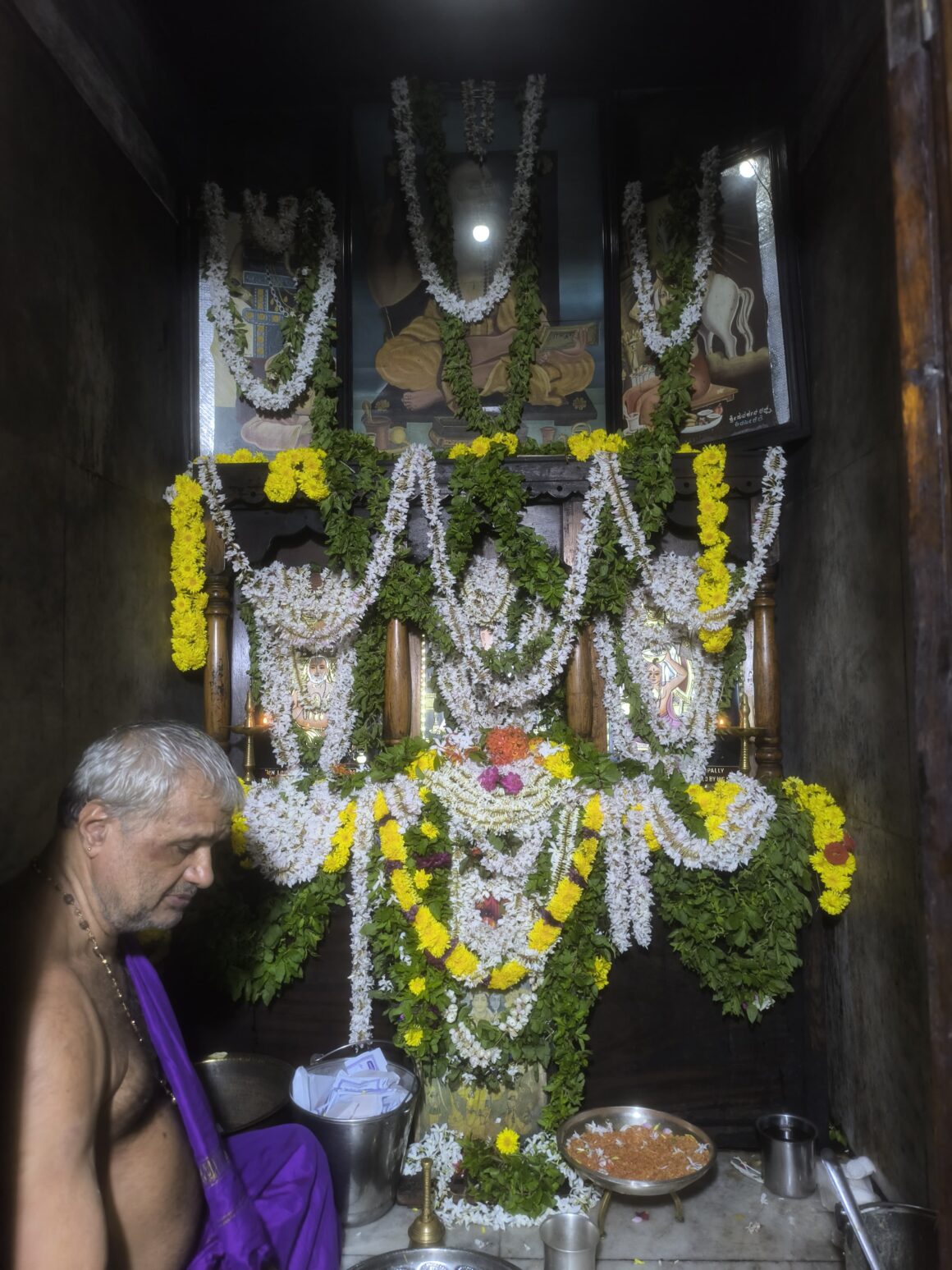 ರಾಯರ 354ನೇ ಆರಾಧನ ಮಹೋತ್ಸವದ ಮಹಾಮಂಗಳಾರತಿ