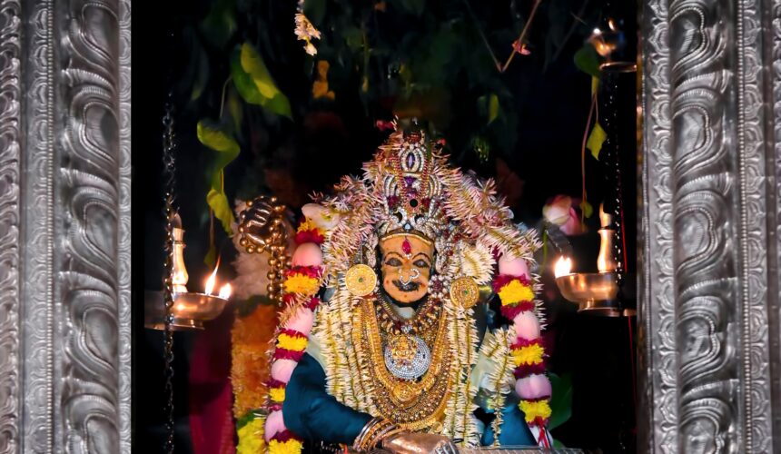 ನವರಾತ್ರಿಯ ಪರ್ವದಿನ ಮಹಾಸರಸ್ವತಿ ಸ್ವರೂಪಿಣಿಯಾಗಿ ಮುಂಡ್ಕೂರು ದುರ್ಗಾಪರಮೇಶ್ವರಿ ಅಮ್ಮನವರು🌸🙏