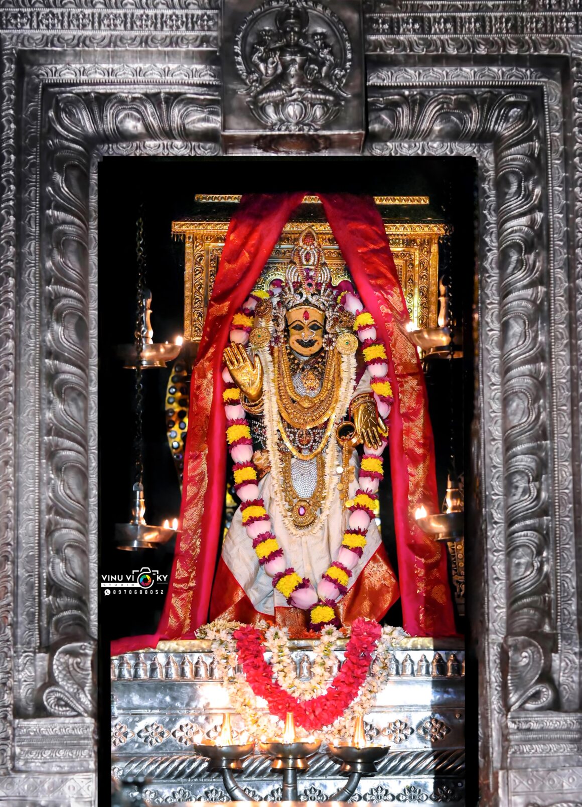 ವಿಜಯದಶಮಿಯ ಪರ್ವ ದಿನದ ವಿಜಯಲಕ್ಷ್ಮಿ ಅಲಂಕಾರದಲ್ಲಿ ಮುಂಡ್ಕೂರು ಶ್ರೀ ದುರ್ಗಾಪರಮೇಶ್ವರಿ ಅಮ್ಮನವರು🙏🏻