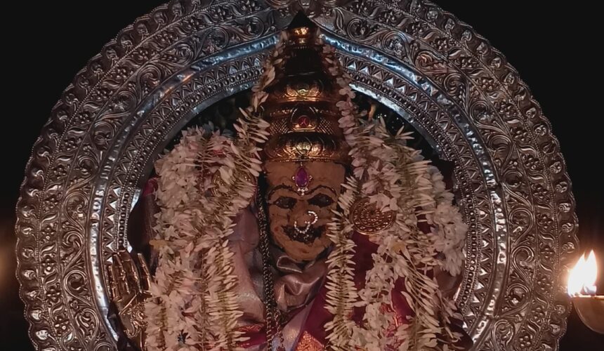 ದೀಪೋತ್ಸವದ ಪ್ರಥಮ ದಿನದ ಅಲಂಕಾರ