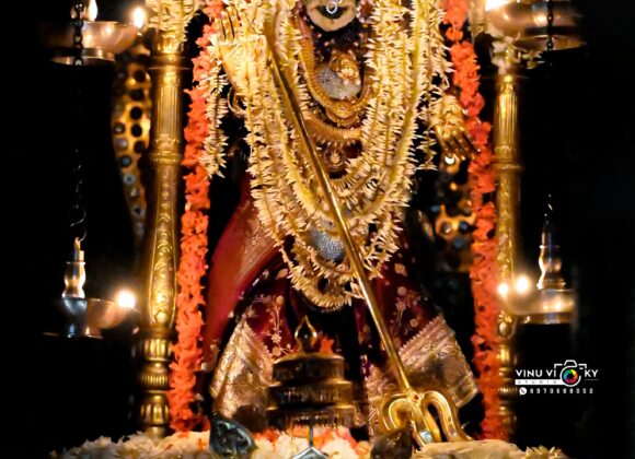 ಲಕ್ಷದೀಪೋತ್ಸವದ ಪೊರ್ಲ ಅಲಂಕಾರೊಡು ಮುಂಡೆರ್ದಪ್ಪೆ ಉಳ್ಳಾಲ್ದಿ🙏🏻