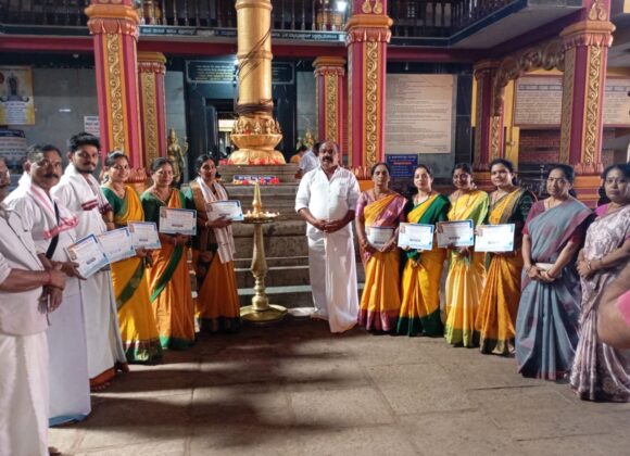 Bhajana Seva by Kalikamba Mahila Vrinda Kinnigoli