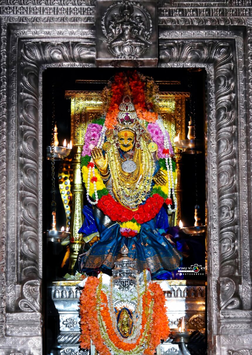 ಮುಂಡ್ಕೂರು‌ ದುರ್ಗಾದೇವಿಯ ಧ್ವಜಾರೋಹಣ ದಿನದ ವಿಶೇಷ ಅಲಂಕಾರ