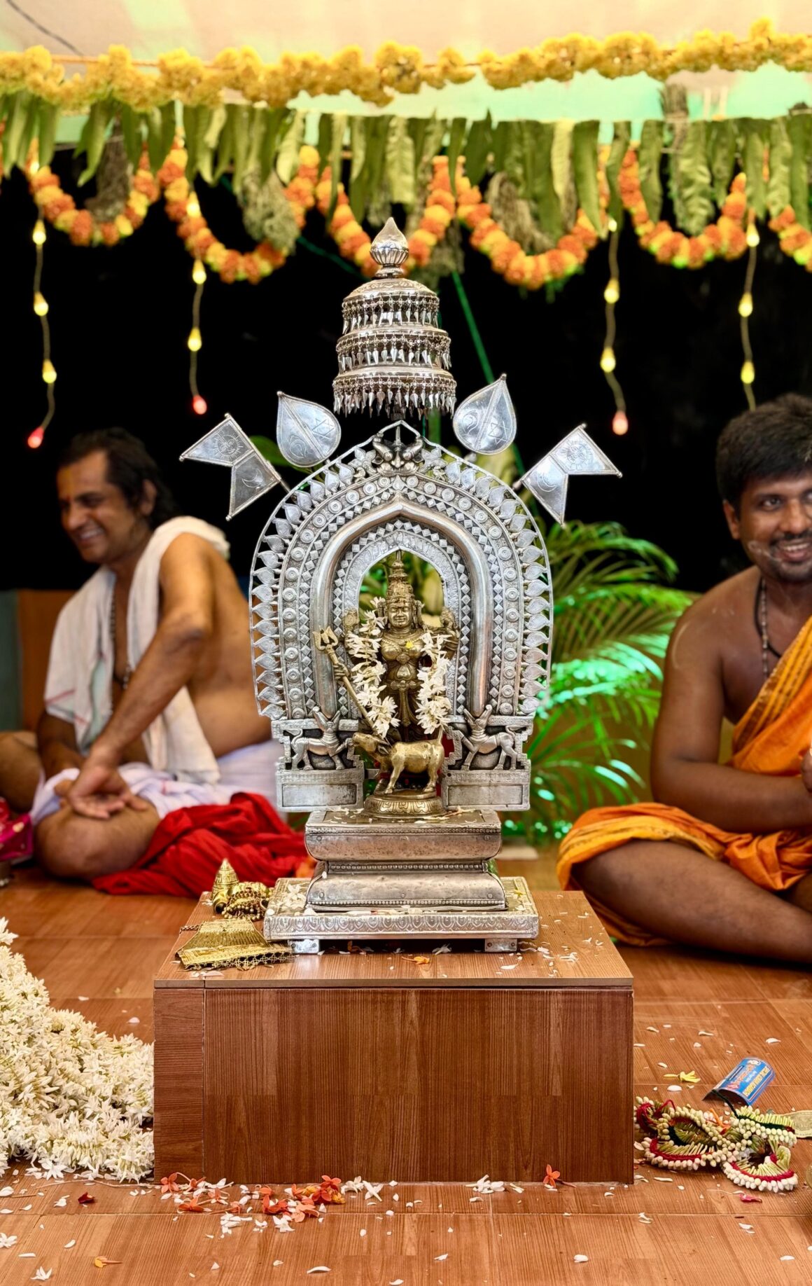 ಶಾಂಭವಿ ನದಿಯಲ್ಲಿ ಮುಂಡ್ಕೂರು ದುರ್ಗೆಯ ಅವಭೃತ ಮಂಗಳಸ್ನಾನ ಶಾಂಭವಿ ನದಿಯಲ್ಲಿ ಮುಂಡ್ಕೂರು ದುರ್ಗೆಯ ಅವಭೃತ ಮಂಗಳಸ್ನಾನ