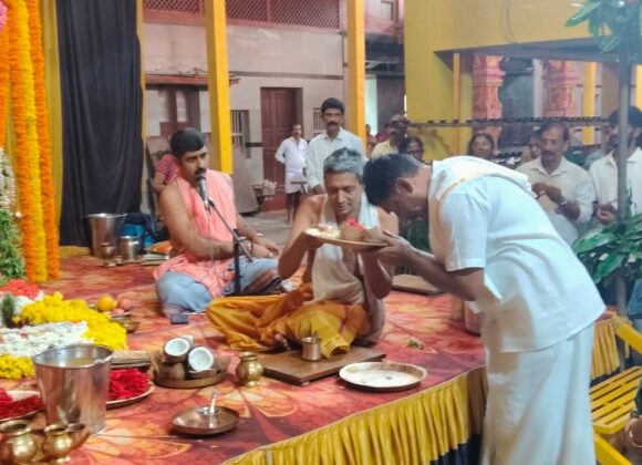 ಮುಂಡ್ಕೂರು ಶ್ರೀ ದುರ್ಗಾಪರಮೇಶ್ವರಿ ದೇವಸ್ಥಾನದಲ್ಲಿ ವರಮಹಾಲಕ್ಷ್ಮಿ ಪೂಜೆಯು ನೆರವೇರಿತು